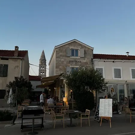 Torretta Palace Turanj