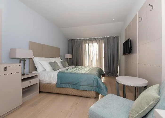 מלון Torretta Palace 4*