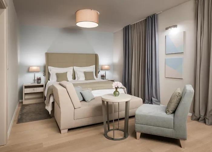 Torretta Palace 4* טוראני