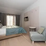 Torretta Palace فندق توراني