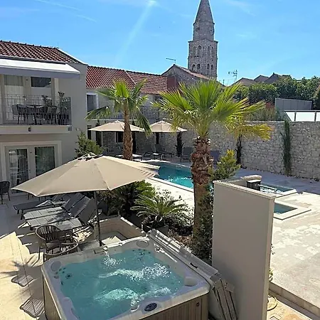 Torretta Palace