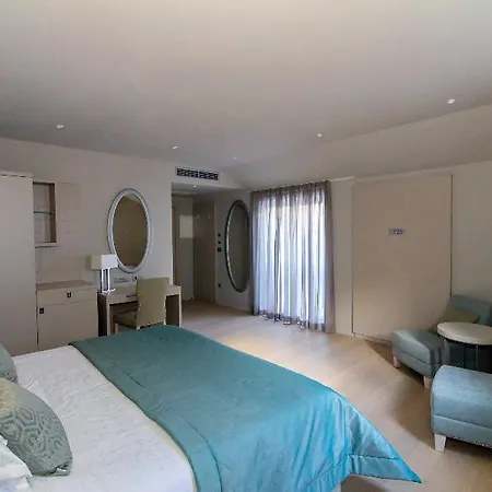 فندق Torretta Palace 4*