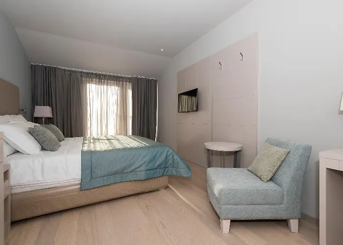 Torretta Palace Otel Turanj